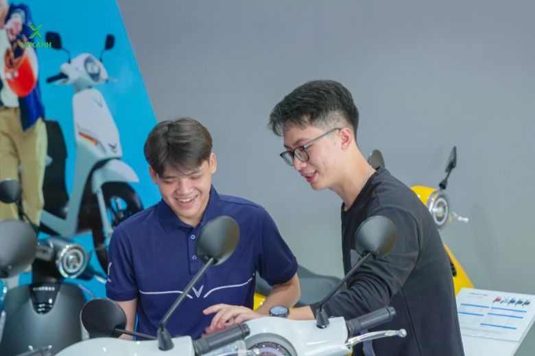Khai trương cửa hàng xe máy điện VFXanh Bình Chánh: điểm đến mới cho tín đồ mê xe điện VinFast 6 285