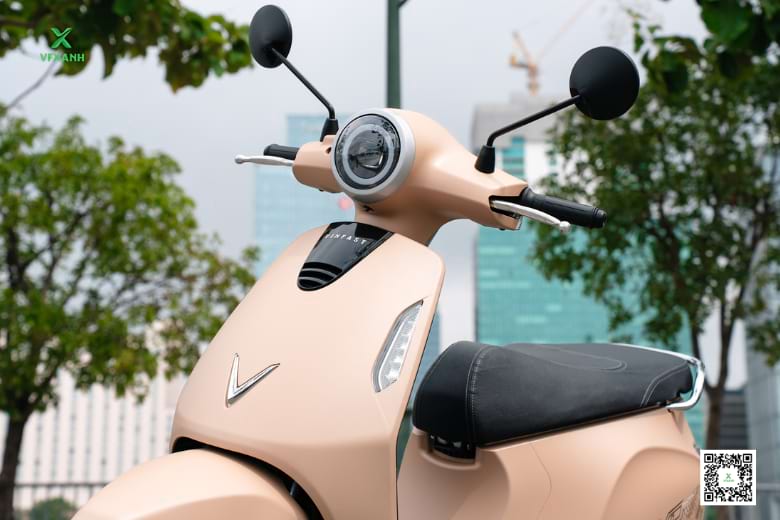 Vinfast Evo Grand ra mắt với pin tháo rời đi được 262km khi sạc đầy 3 109
