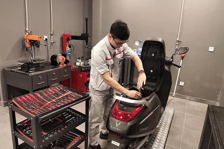 Bảo dưỡng xe máy điện VinFast để xe luôn bền đẹp và vận hành ổn định 2 bao duong xe may dien vinfast