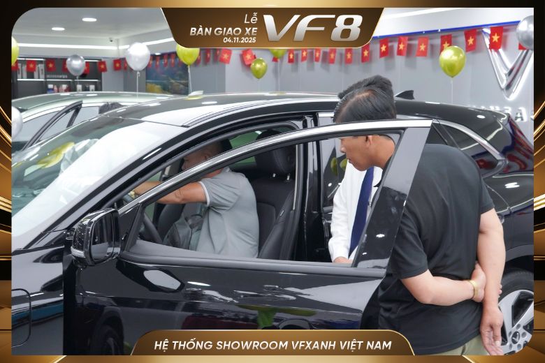 Quyết định "tậu" 2 xe VF 8 liên tiếp: Xu hưởng chuyển đổi xanh khiến chủ doanh nghiệp từ bỏ xe xăng 4 6 1