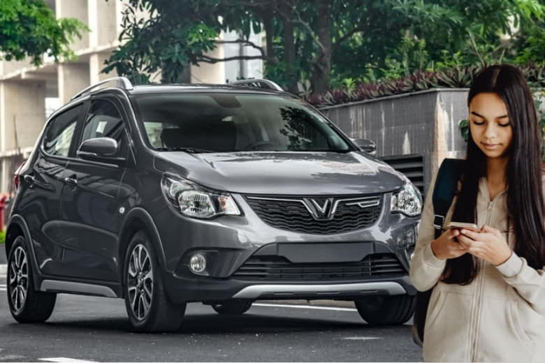 cách kết nối điện thoại với xe vinfast